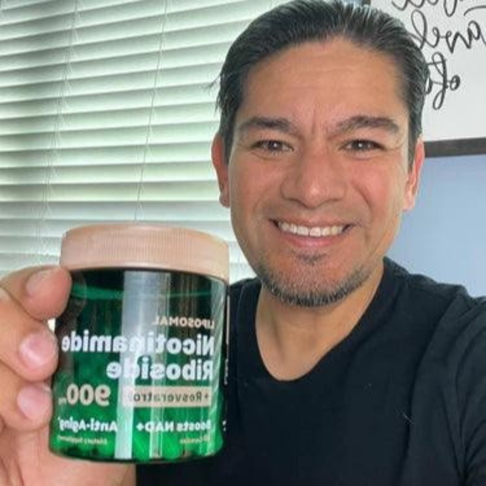 NR900 NAD+ Supplement for Energy, Focus, and Skin Aging Support - 80 Capsules 🍃